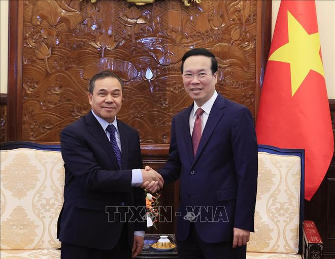 Presidente resalta desarrollo fructífero de lazos con Laos ảnh 1 Presidente resalta desarrollo fructífero de lazos con Laos ảnh 1