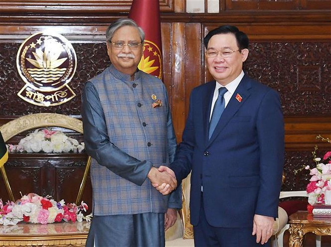 Titular del Parlamento vietnamita culmina visitas oficiales a Bangladesh y Bulgaria ảnh 1 Titular del Parlamento vietnamita culmina visitas oficiales a Bangladesh y Bulgaria ảnh 1