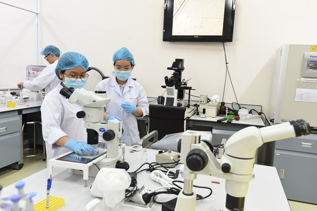 Logros de investigación científica de VNUHCM aportan a promoción del progreso social de Vietnam ảnh 2