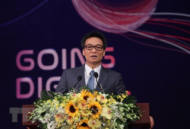 Celebran en Hanoi Cumbre de empresas de Vietnam ảnh 1 Celebran en Hanoi Cumbre de empresas de Vietnam ảnh 1