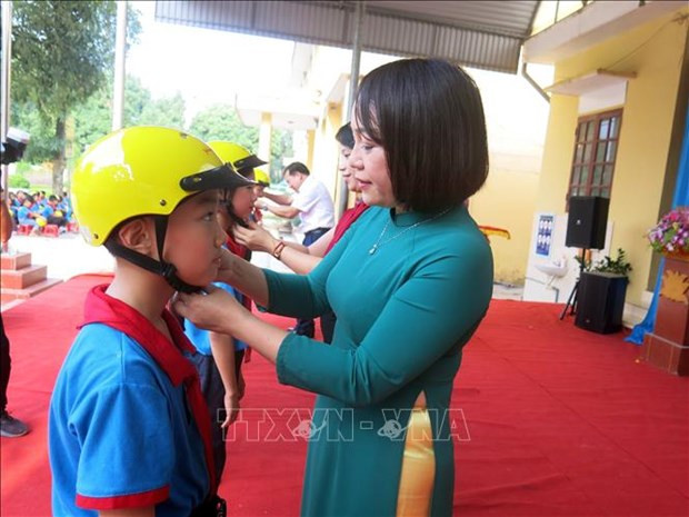 Lanzan proyecto “Cascos para niños” en provincia vietnamita de Thai Nguyen ảnh 1 Lanzan proyecto “Cascos para niños” en provincia vietnamita de Thai Nguyen ảnh 1