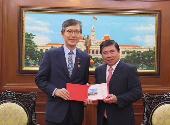Aprecian aportes del consulado general de Corea del Sur a lazos bilaterales ảnh 1 Aprecian aportes del consulado general de Corea del Sur a lazos bilaterales ảnh 1