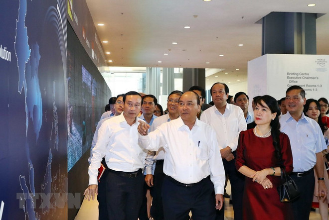 Premier vietnamita examina preparativos para Foro Económico Mundial sobre ASEAN 2018 ảnh 1 Premier vietnamita examina preparativos para Foro Económico Mundial sobre ASEAN 2018 ảnh 1