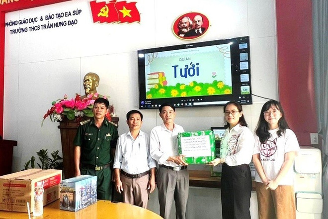 Diversas actividades en respuesta al Día del Libro y la Cultura de Lectura en Dak Lak ảnh 1