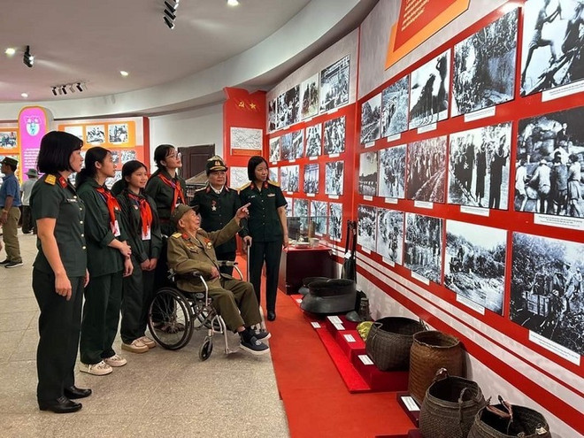 Abre sus puertas exposición sobre servicios logísticos en campaña de Dien Bien Phu ảnh 1 Abre sus puertas exposición sobre servicios logísticos en campaña de Dien Bien Phu ảnh 1