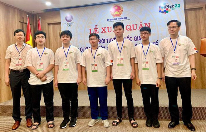 Obtiene Vietnam cinco medallas en Olimpiada Internacional de Física 2022 ảnh 1 Obtiene Vietnam cinco medallas en Olimpiada Internacional de Física 2022 ảnh 1