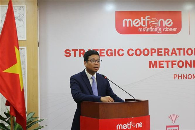 Empresas vietnamitas desarrollan servicios de telecomunicaciones y pagos electrónicos en Camboya ảnh 2 Empresas vietnamitas desarrollan servicios de telecomunicaciones y pagos electrónicos en Camboya ảnh 2