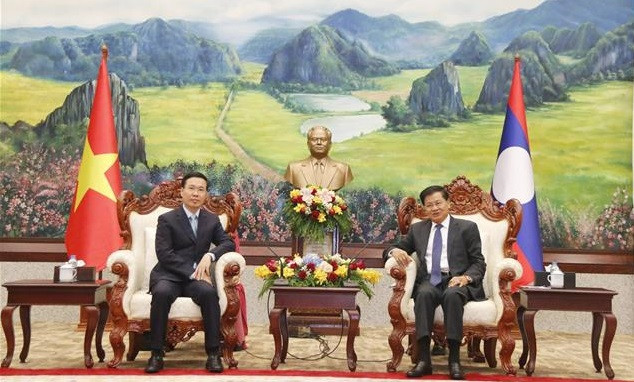 Dirigentes laosianos reciben a delegación partidista vietnamita ảnh 1 Dirigentes laosianos reciben a delegación partidista vietnamita ảnh 1