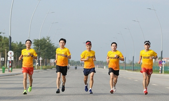 Miles de atletas participarán en VnExpress Maratón Increíble Halong 2022 ảnh 1 Miles de atletas participarán en VnExpress Maratón Increíble Halong 2022 ảnh 1