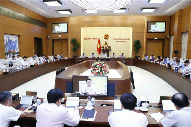Clausuran décimo tercera reunión del Comité Permanente del Parlamento de Vietnam ảnh 2 Clausuran décimo tercera reunión del Comité Permanente del Parlamento de Vietnam ảnh 2