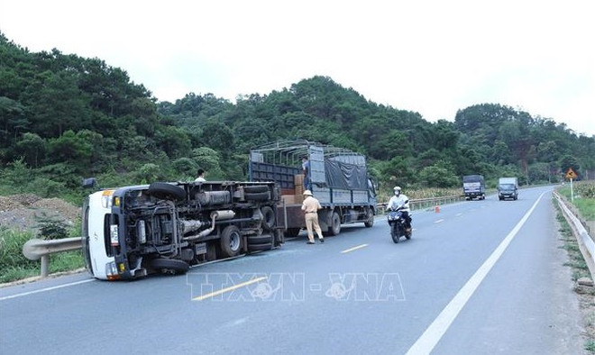 Accidentes de tráfico cobran más de tres mil vidas en seis meses en Vietnam ảnh 1 Accidentes de tráfico cobran más de tres mil vidas en seis meses en Vietnam ảnh 1
