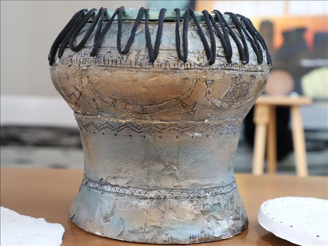 Tambores de bronce de cultura vietnamita de Dong Son tienen similitudes con “Discos celestes” ảnh 1 Tambores de bronce de cultura vietnamita de Dong Son tienen similitudes con “Discos celestes” ảnh 1