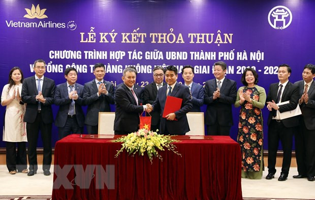 Hanoi y corporación Vietnam Airlines agilizan cooperación en promoción turística ảnh 1 Hanoi y corporación Vietnam Airlines agilizan cooperación en promoción turística ảnh 1
