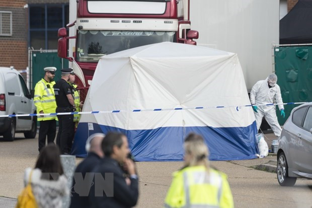 Puede demorar la identificación de los 39 cadáveres hallados en un contenedor en Reino Unido ảnh 1 Puede demorar la identificación de los 39 cadáveres hallados en un contenedor en Reino Unido ảnh 1