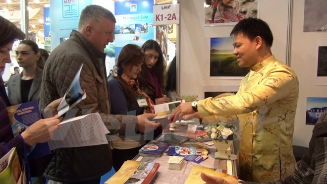 Vietnam realiza promoción turística en Ucrania ảnh 1
