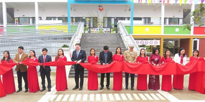 Inauguran obras importantes en provincia vietnamita con apoyo de EE.UU. ảnh 1 Inauguran obras importantes en provincia vietnamita con apoyo de EE.UU. ảnh 1