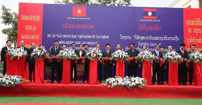 Laos inaugura academia de economía-finanzas Dongkhamxang ảnh 1