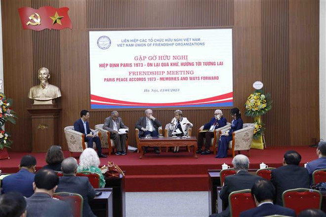 Encuentro con testigos históricos de negociaciones de Acuerdo de París de 1973 ảnh 1