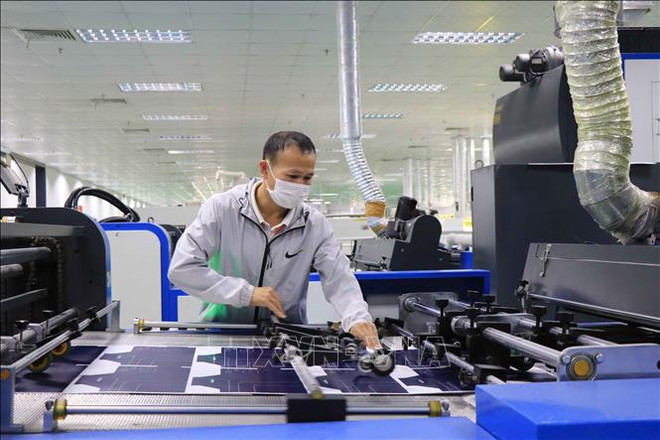 Vietnam trabaja por reducir impactos negativos de la COVID-19 ảnh 2 Vietnam trabaja por reducir impactos negativos de la COVID-19 ảnh 2