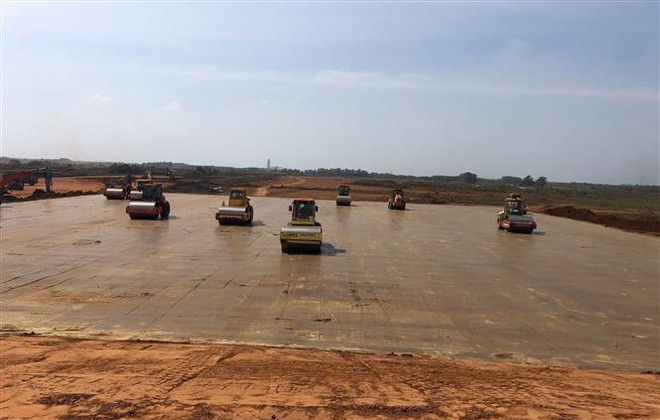 Construyen de forma ininterrumpida el aeropuerto Long Thanh durante el Tet ảnh 2 Construyen de forma ininterrumpida el aeropuerto Long Thanh durante el Tet ảnh 2
