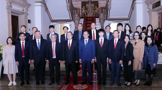 Ciudad Ho Chi Minh lista para recibir a inversores de Hong Kong (China) ảnh 1 Ciudad Ho Chi Minh lista para recibir a inversores de Hong Kong (China) ảnh 1