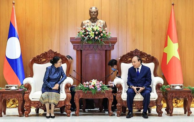 Vietnam concede gran importancia a nexos con Laos, según presidente Nguyen Xuan Phuc ảnh 2 Vietnam concede gran importancia a nexos con Laos, según presidente Nguyen Xuan Phuc ảnh 2