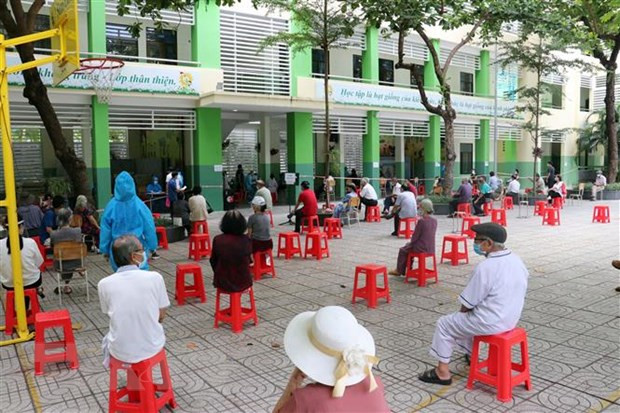 Vietnam registra nueve mil 716 casos nuevos del COVID-19 ảnh 1 Vietnam registra nueve mil 716 casos nuevos del COVID-19 ảnh 1