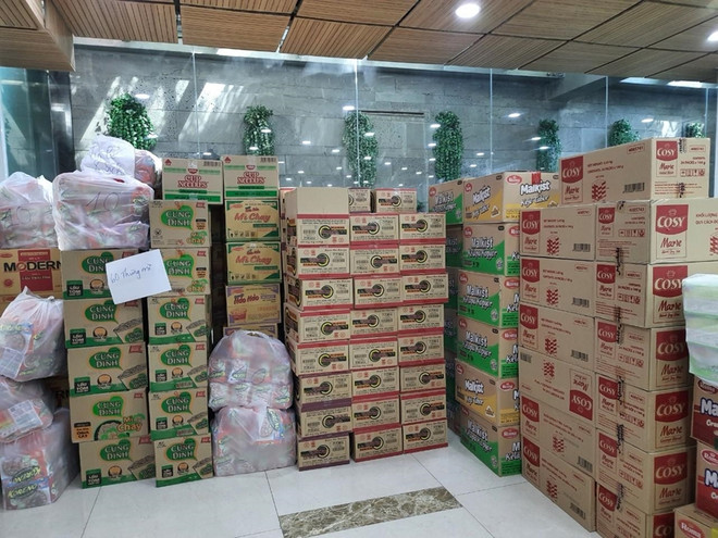 Consulesa honoraria de Sudáfrica apoya a hospitales de campaña vietnamitas ảnh 1 Consulesa honoraria de Sudáfrica apoya a hospitales de campaña vietnamitas ảnh 1