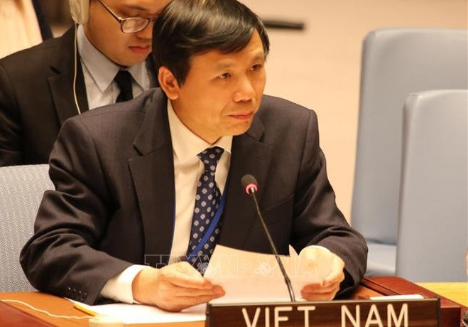 Embajador vietnamita destaca papel de tecnología en operaciones de mantenimiento de paz ảnh 1 Embajador vietnamita destaca papel de tecnología en operaciones de mantenimiento de paz ảnh 1