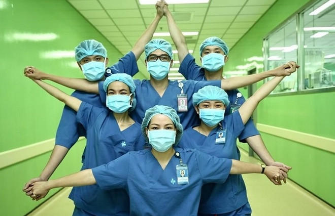 Vietnam superará la pandemia de COVID-19 con compasión y solidaridad ảnh 1 Vietnam superará la pandemia de COVID-19 con compasión y solidaridad ảnh 1