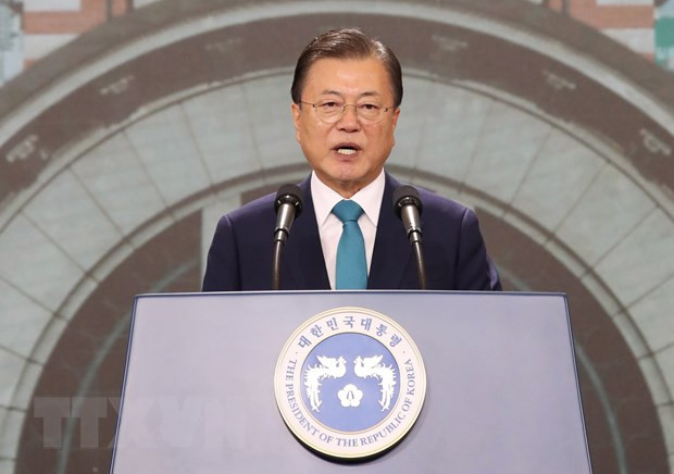 Dirigentes de Vietnam felicitan a Corea del Sur por el Día de Liberación Nacional ảnh 1