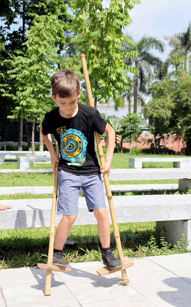 Imbuyen a nueva generación valores de Fiesta de Medio Otoño ảnh 4 Imbuyen a nueva generación valores de Fiesta de Medio Otoño ảnh 4