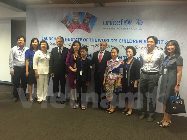 Reducen tasa de pobreza infantil en Vietnam, según informe de UNICEF ảnh 1 Reducen tasa de pobreza infantil en Vietnam, según informe de UNICEF ảnh 1