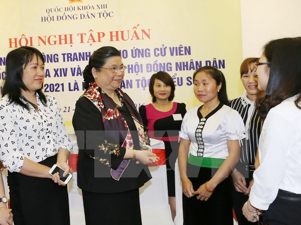 Reafirman en Vietnam apoyo estatal a alumnos de etnias minoritarias ảnh 1 Reafirman en Vietnam apoyo estatal a alumnos de etnias minoritarias ảnh 1