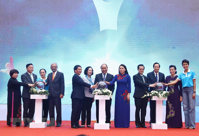 Insta primer ministro de Vietnam a garantizar seguridad y felicidad para mujeres y niños ảnh 1 Insta primer ministro de Vietnam a garantizar seguridad y felicidad para mujeres y niños ảnh 1