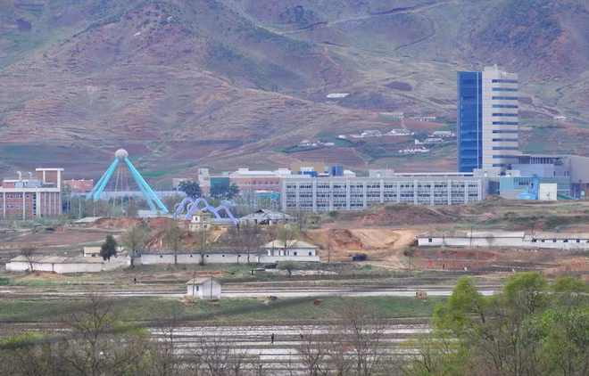 Esperan empresas sudcoreanas avances en proyectos con Corea del Norte tras Cumbre EE.UU.- RPDC ảnh 1 Esperan empresas sudcoreanas avances en proyectos con Corea del Norte tras Cumbre EE.UU.- RPDC ảnh 1
