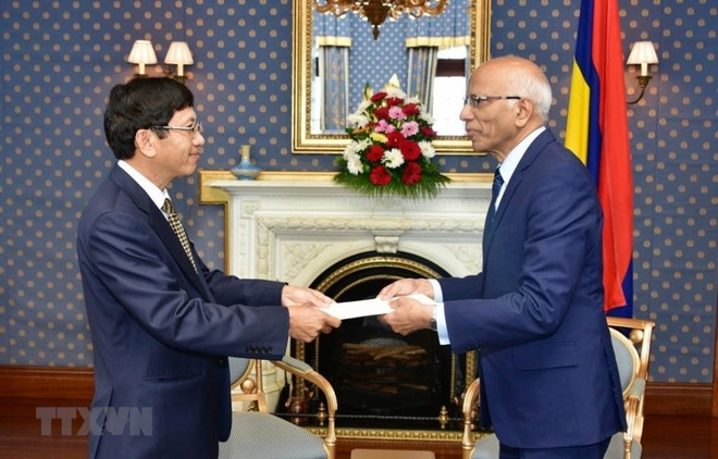 Aspira presidente interino de Mauricio a ampliar la cooperación entre su país y Vietnam ảnh 1 Aspira presidente interino de Mauricio a ampliar la cooperación entre su país y Vietnam ảnh 1