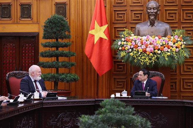 Premier vietnamita recibe a vicepresidente ejecutivo de la Comisión Europea ảnh 1 Premier vietnamita recibe a vicepresidente ejecutivo de la Comisión Europea ảnh 1