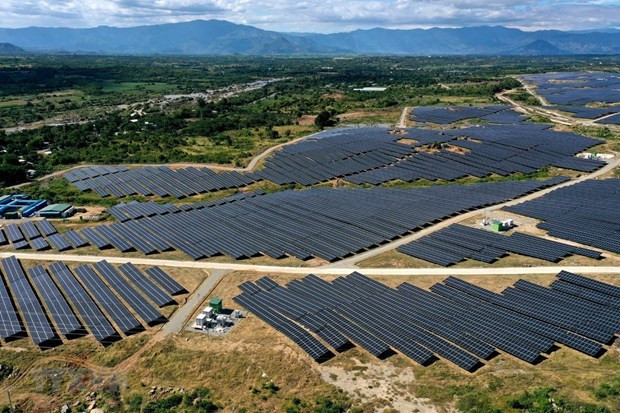 Revisan proyectos de energía solar, eólica e hidroeléctrica en Vietnam ảnh 1