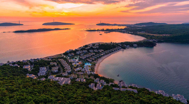 Sector inmobiliario turístico de Vietnam se calienta ante recuperación de la industria sin humo ảnh 2