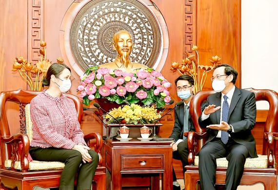 Empresas francesas desean contribuir al desarrollo de Ciudad Ho Chi Minh ảnh 1