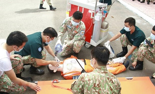 Inauguran curso de capacitación al despliegue del cuarto hospital de campaña de Vietnam ảnh 1 Inauguran curso de capacitación al despliegue del cuarto hospital de campaña de Vietnam ảnh 1