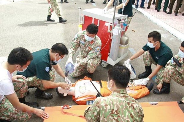 Fomentan intercambio de experiencias entre hospitales de campaña de nivel 2 de Vietnam e India ảnh 1 Fomentan intercambio de experiencias entre hospitales de campaña de nivel 2 de Vietnam e India ảnh 1