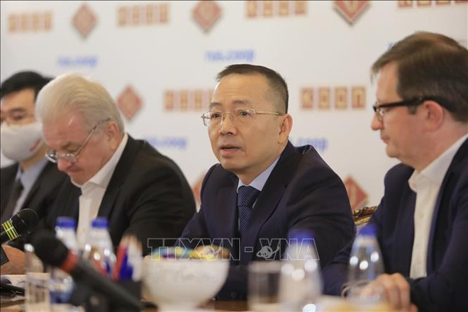 Recomiendan a empresas vietnamitas vigilar de cerca la situación en Rusia ảnh 2 Recomiendan a empresas vietnamitas vigilar de cerca la situación en Rusia ảnh 2