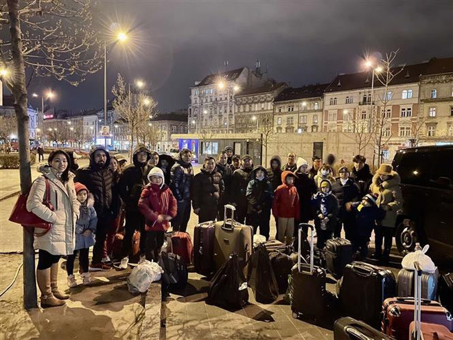 Evacuan a la mayoría de los vietnamitas en ciudades ucranianas ảnh 2 Evacuan a la mayoría de los vietnamitas en ciudades ucranianas ảnh 2