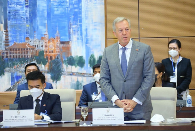 Presidente de Asamblea Nacional de Vietnam recibe a delegación empresarial estadounidense ảnh 2 Presidente de Asamblea Nacional de Vietnam recibe a delegación empresarial estadounidense ảnh 2