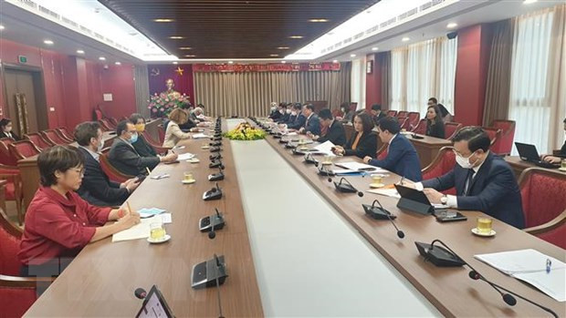 Solicita Hanoi ayuda del Banco Mundial para promover desarrollo sostenible ảnh 2