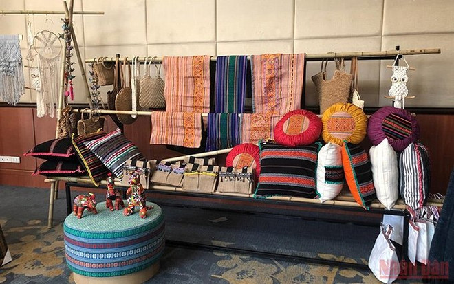 Efectuarán exposición para resaltar valores culturales de Vietnam ảnh 1 Efectuarán exposición para resaltar valores culturales de Vietnam ảnh 1