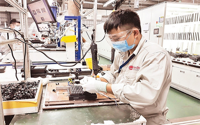 Millones de trabajadores en Hanoi se benefician del seguro de desempleo ảnh 1 Millones de trabajadores en Hanoi se benefician del seguro de desempleo ảnh 1