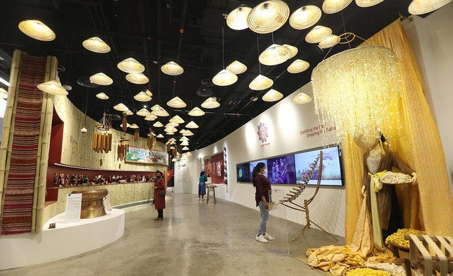 Presentarán moda de brocado vietnamita en Expo Universal 2020 en Dubái ảnh 1 Presentarán moda de brocado vietnamita en Expo Universal 2020 en Dubái ảnh 1
